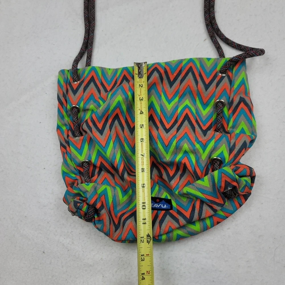 KAVU Rope Shoulder Bag Crossbody‎ Purse Aztec Geometric Pattern Zip Pockets